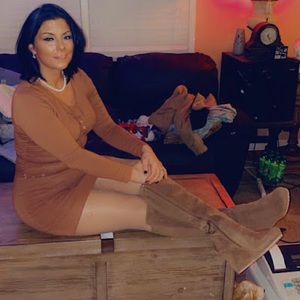 Meet your Posher, Julia